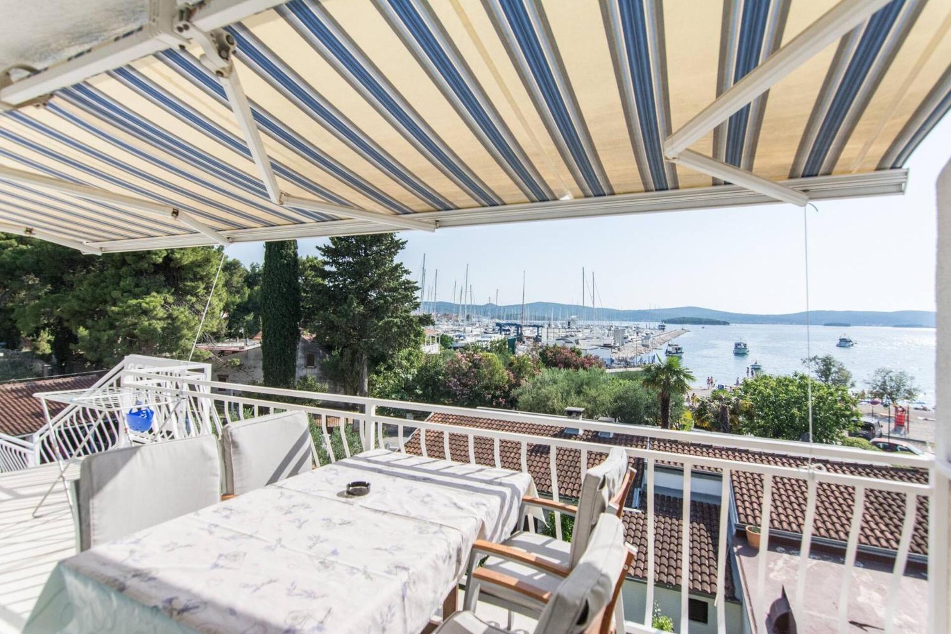 Apartment Rajna Biograd Na Moru Esterno foto