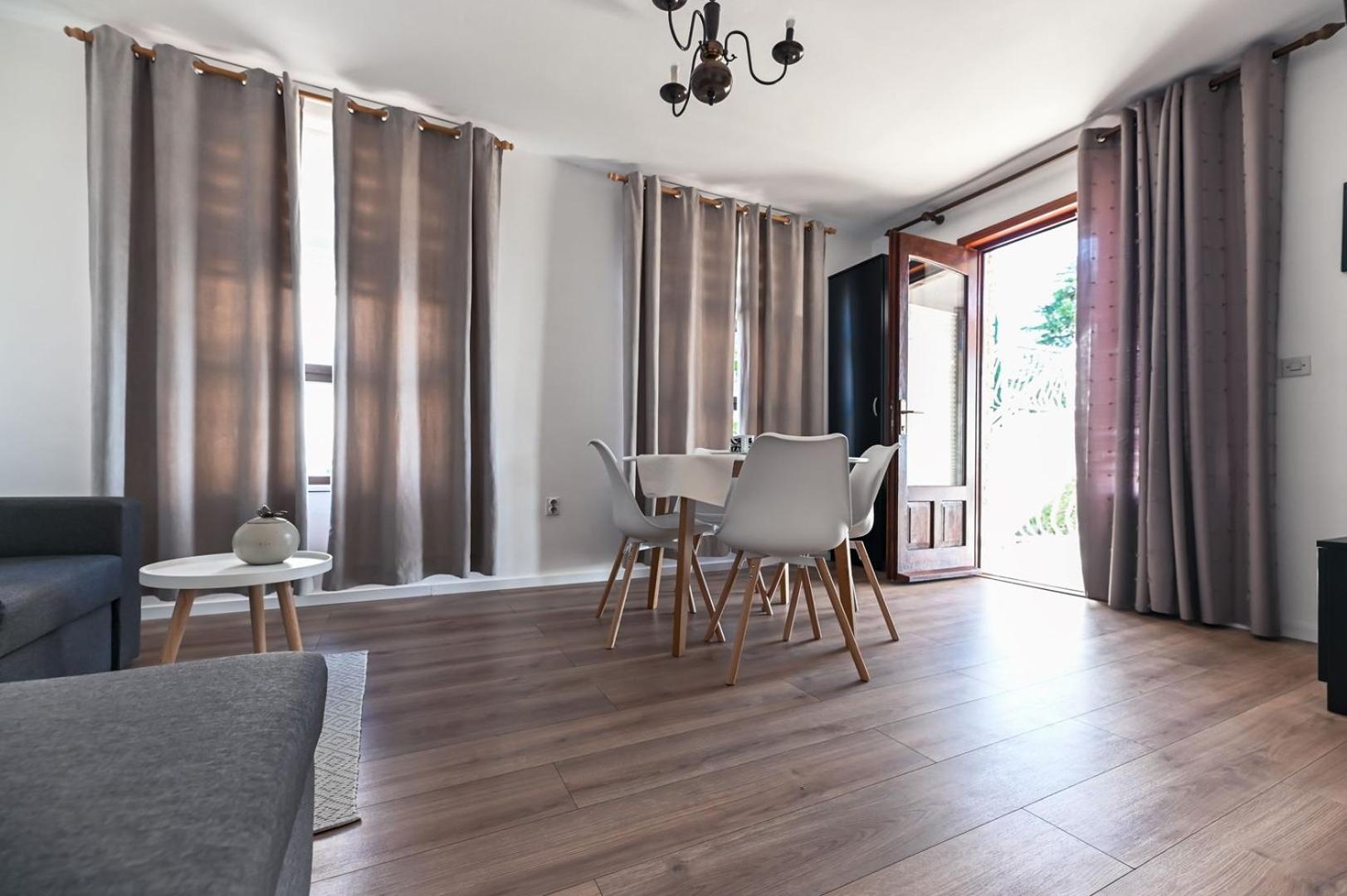 Apartment Rajna Biograd Na Moru Esterno foto