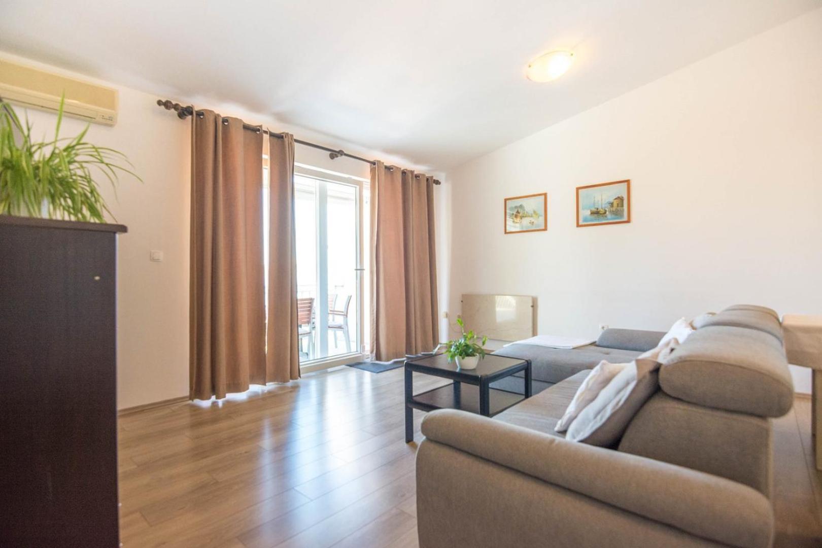 Apartment Rajna Biograd Na Moru Esterno foto